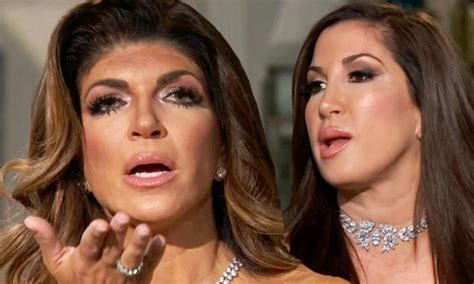 jackie laurito of leaks|Jacqueline Laurita calls Teresa Giudice a ‘dumb, classless, train。